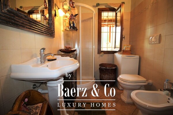 photo 38 Villa for sale 350 m²