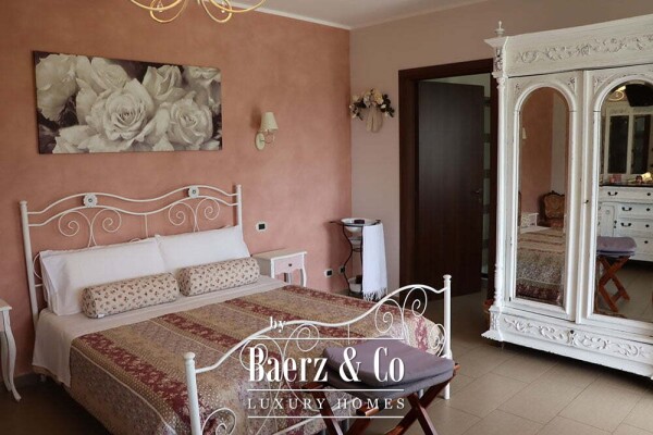 photo 18 Country house for sale 480 m²