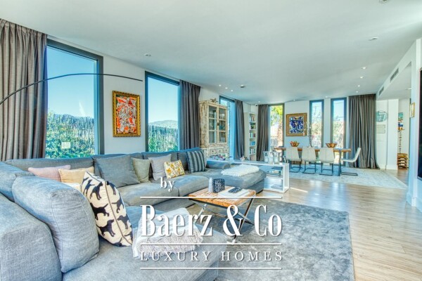 photo 12 Mediterranean Villa with Vacation License