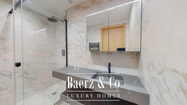 photo 11 Exceptionnal seafront and seaview apartment in Cannes Croisette