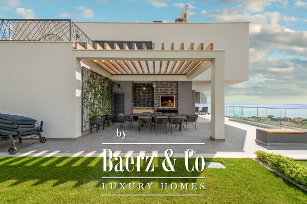 photo 5 Podstrana, contemporary villa with an open sea view