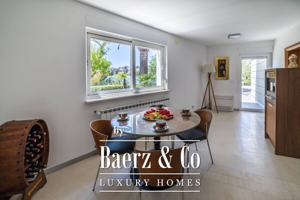 photo 91 Split, Čiovo, modern villa/boutique hotel with 8 apartments, first row to the sea