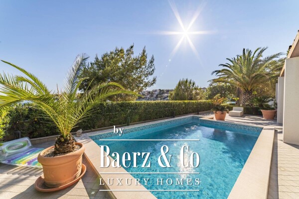 photo 120 Split, Čiovo, modern villa/boutique hotel with 8 apartments, first row to the sea