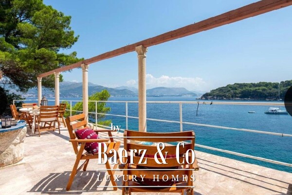 photo 5 Island of Koločep (Dubrovnik), villa with an exclusive position, first row to the sea
