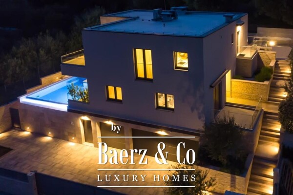 photo 26 Split, Žrnovnica, villa with pool in a quiet location