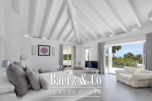 photo 10 Prestigious villa on walking distance to Cala Jondal