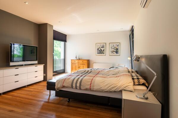 photo 28 Parmentierstraat 25