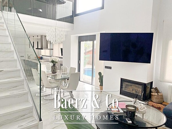 photo 2 Your prestigious residence awaits you in Canet de Mar!