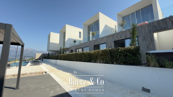 photo 9 Modern Two Bedroom Apartment with Seaview in Tivat