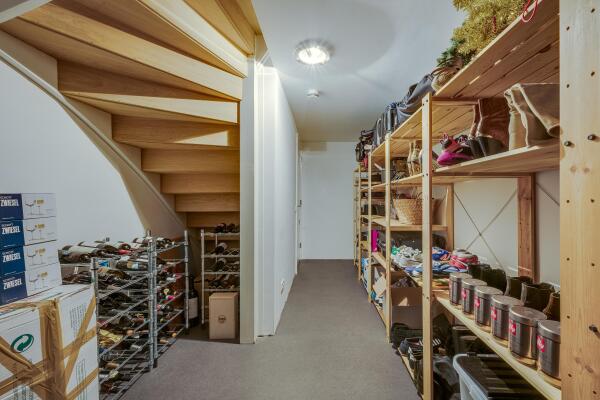 photo 31 van Brouchovenlaan 6