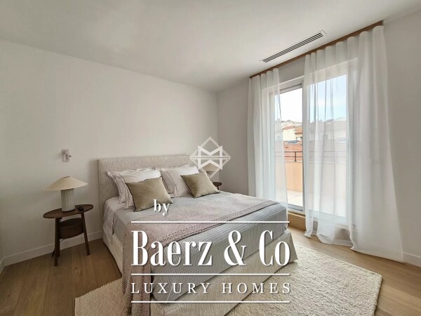 photo 7 Quai Saint Pierre, top floor beautiful apartment with view on Port and sea