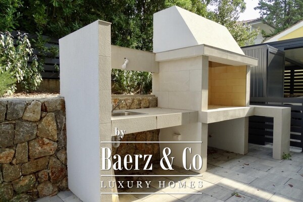 photo 31 Njivice, two-story apartment in a villa with a pool, gross living area 161,50m2