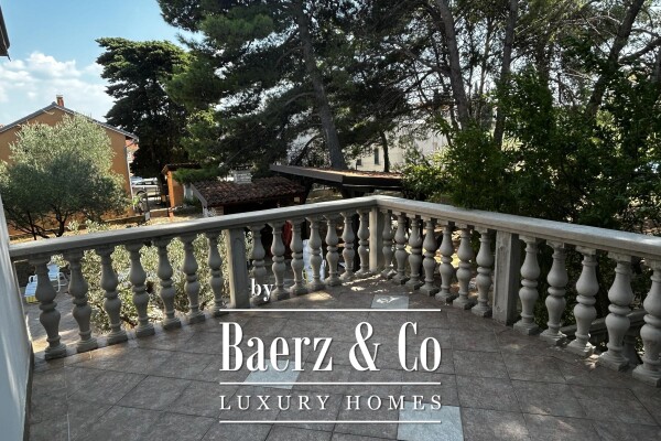 photo 22 Ugljan, beautiful house on an impressive 1405 m2, 100 m from the beach