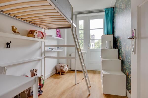 photo 19 Dr. P.J.H. Cuypersplein 45