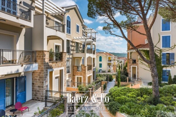 photo 4 Two Bedroom Apartment near Sea in a Luxury Project