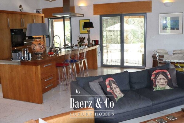 photo 15 Villa for sale 166 m²