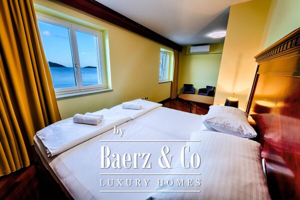 photo 4 Vis, comfortable two-storey apartment with a beautiful terrace, 1st row to the sea