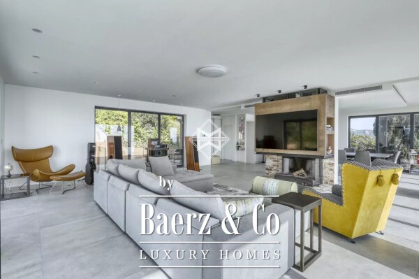 photo 6 Contemporary villa with panoramic sea view