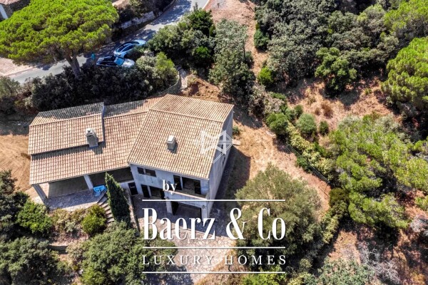 photo 4 Co-Exclusivity - Gigaro La Croix-Valmer - Private domain - villa to renovate with permit