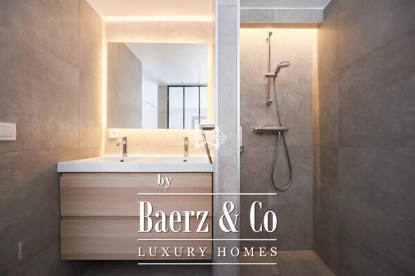 photo 18 Modern waterfront property