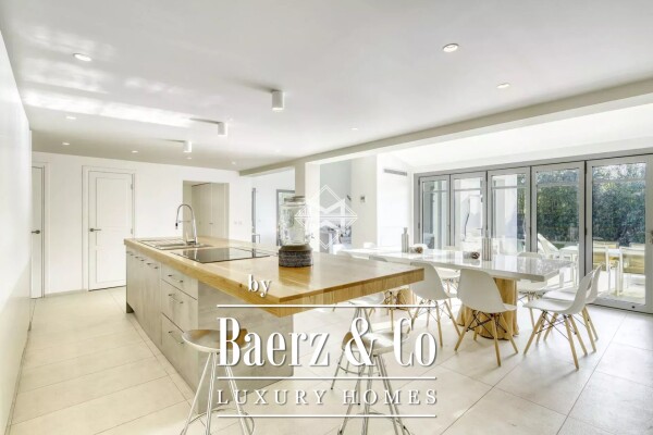 photo 7 Modern villa by foot from the beach