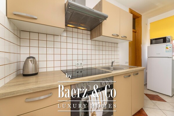 photo 8 Malinska, Renovated House with Three Apartments, 280.72m², 800m from the Sea