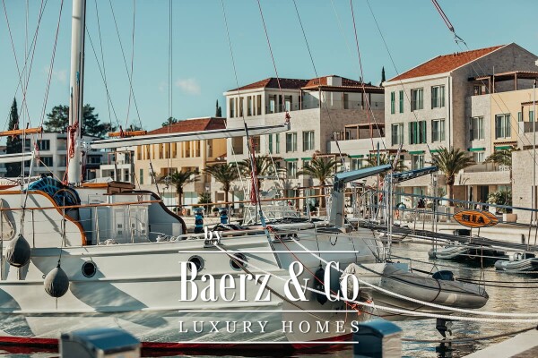 photo 6 Luxurious Two Bedroom Apartment in Herceg Novi with a Garage and Pool