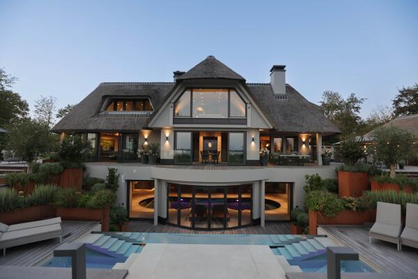 photo 42 Nieuw-Loosdrechtsedijk 227