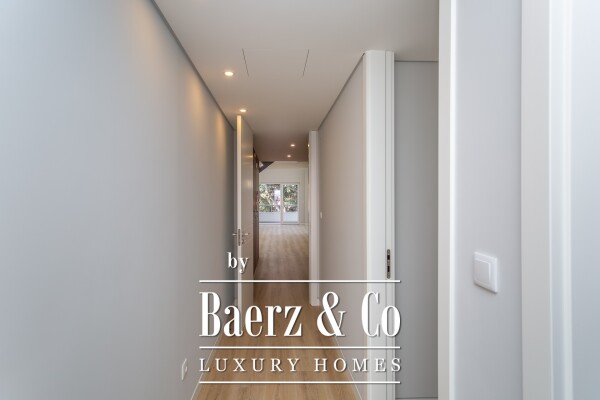 photo 21 Modern, luxury 3+1 bedroom duplex in a quiet street in Carcavelos