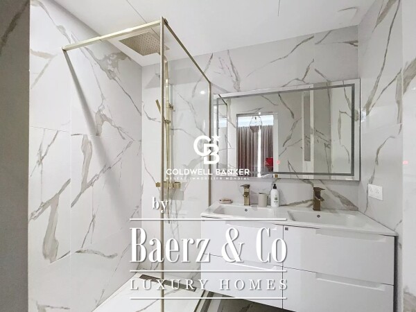 photo 7 Cannes Pointe Croisette - Renovated and furnished bourgeois apartment with balcony