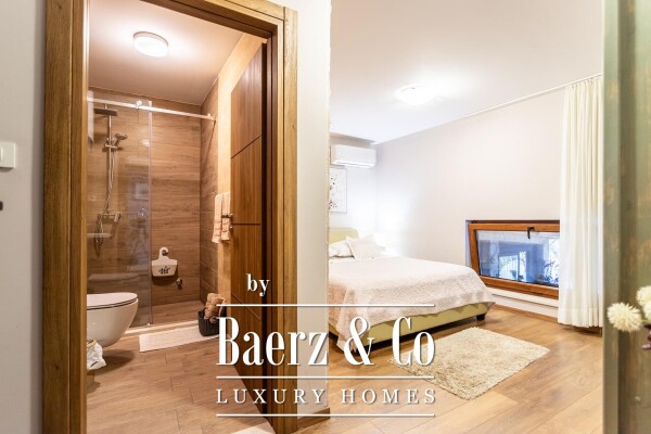 photo 17 Omiš, Stanići, a beautiful house with a sea view, total living area of 160 m² on a land plot of 2546