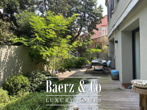 photo 10 In the center of Saint-Tropez