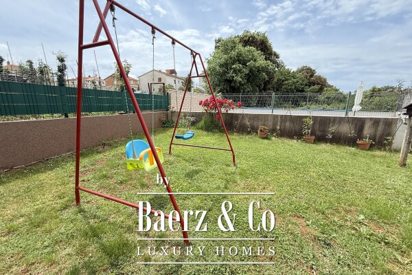 photo 9 Pula, Veli Vrh - spacious house with five residential units,22m2 swimming pool,garage-quiet location