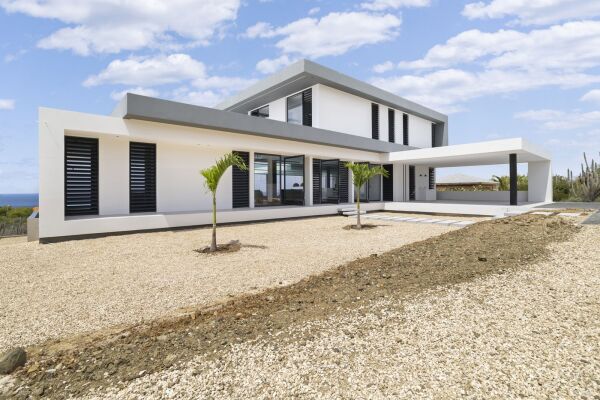 photo 4 Crown West 207