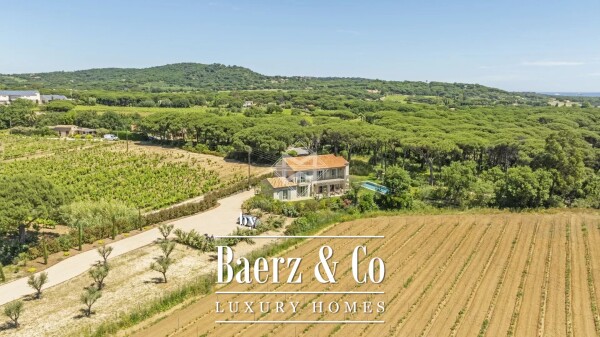 photo 2 Between the beaches and the village of Ramatuelle