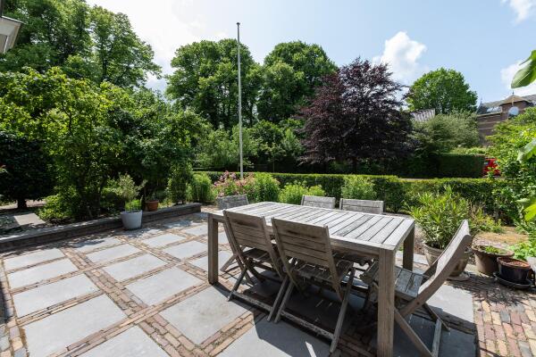 photo 37 Oostsingel 183