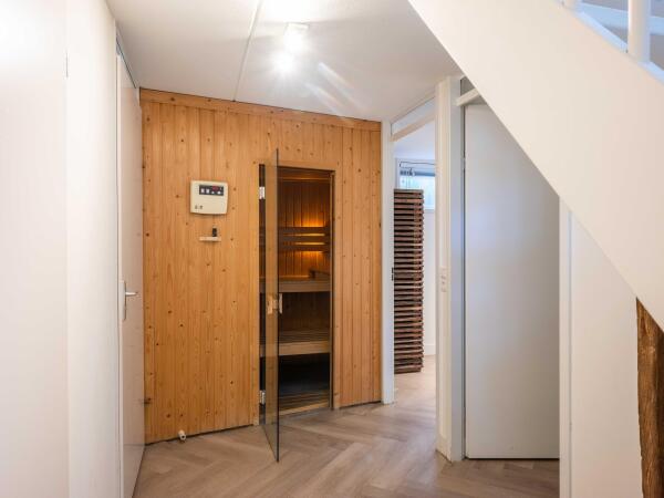 photo 17 Burgemeester Peecklaan 8 001