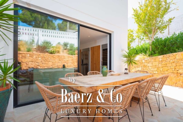 photo 11 Beautiful luxury home in Cap Martinet, Cap Martinet