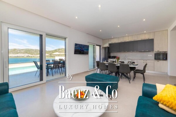 photo 7 Ploče, Rogotin, urban villa with pool and sea view