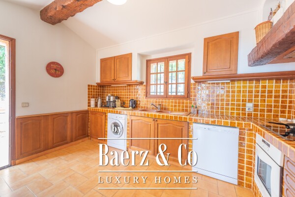 photo 10 Sale Villa 6 rooms sea view Les Issambres with swimming pool, garage and garden - St Tropez GULF