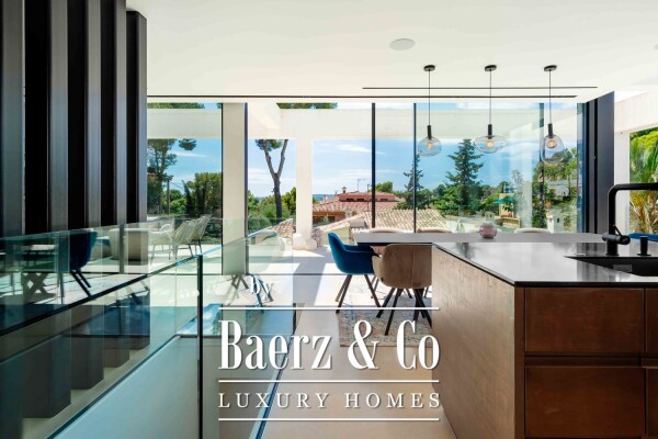 photo 7 Stunning Villa with garden & sea views in Old Bendinat