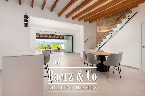 photo 7 Exquisite renovated townhouse with pool and mountain view