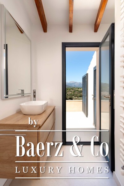 photo 13 Exquisite renovated townhouse with pool and mountain view