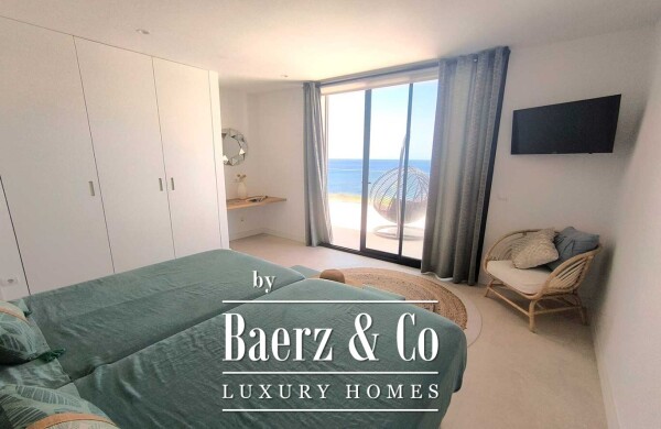 photo 18 EXCLUSIVE LUXURY VILLA ON THE FIRST LINE OF THE SEA IN CIUTADELLA, MENORCA, WITH SWIMMING POOL AND MODERN DESIGN