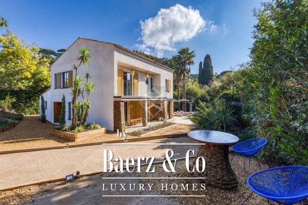 photo 16 Gigaro - Walking Distance to the Beach - Private Estate - Turnkey Villa