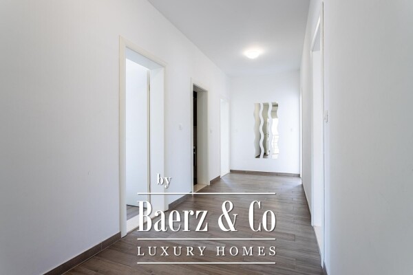 photo 16 Čiovo, Arbanija, apartment house with swimming pool, 1st row to the sea