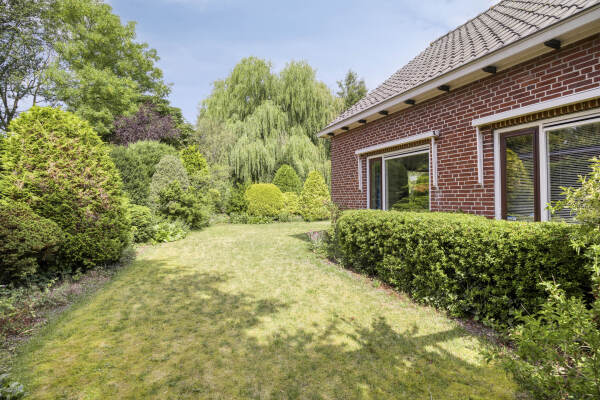 photo 28 Van de Veldelaan 966