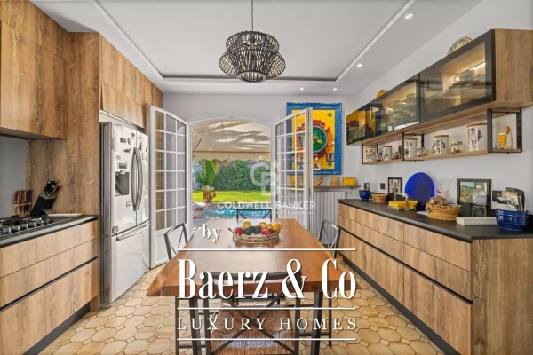 photo 8 PREMIUM LOCATION – SEA VIEW BASTIDE – 100 M² GARAGE