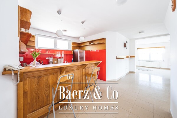 photo 12 Appartment and office building, Igrišće