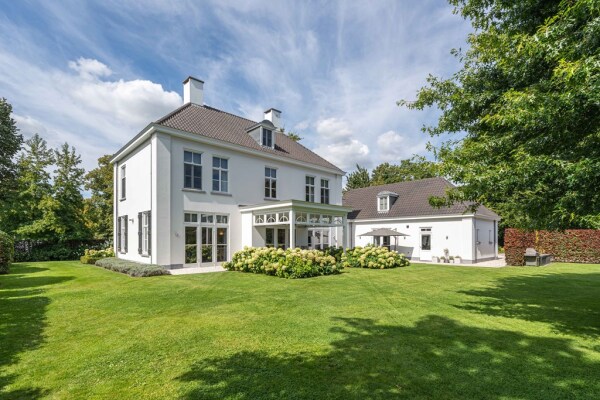 photo 1 Hoogbraak 48